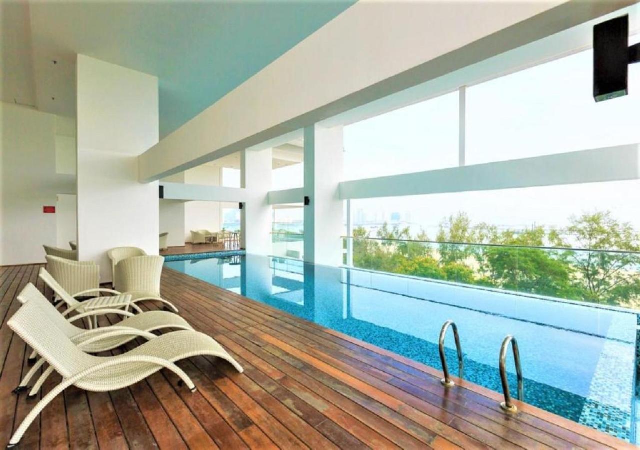 Rumahku Gurney With 270 Degree Sea View George Town Extérieur photo